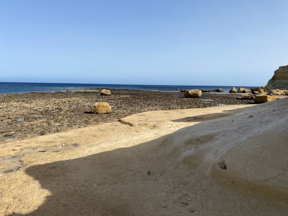 Xwejni Bay